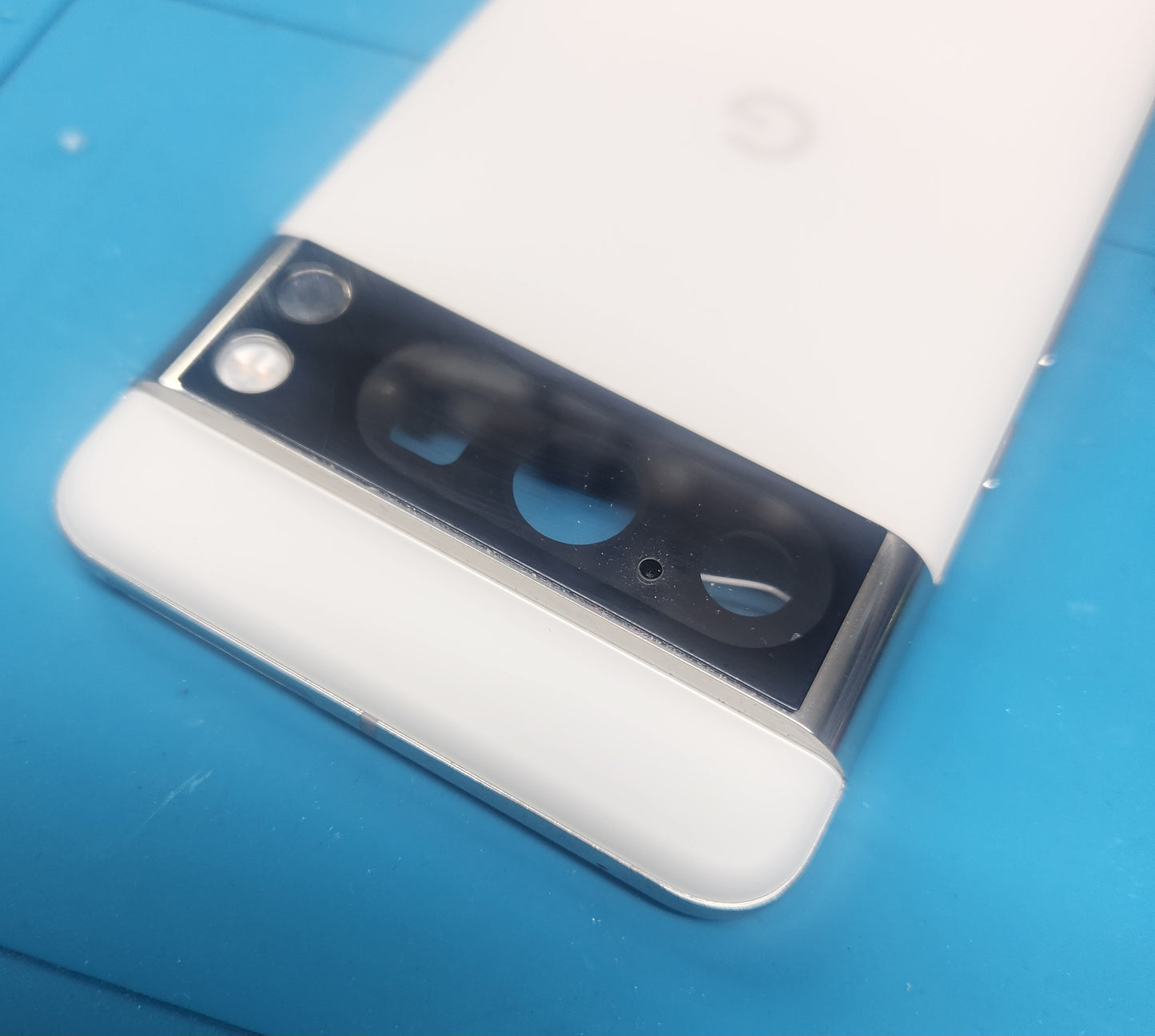 Google Pixel 8 Pro - Genuine Housing, White- PULLED (EB1073)