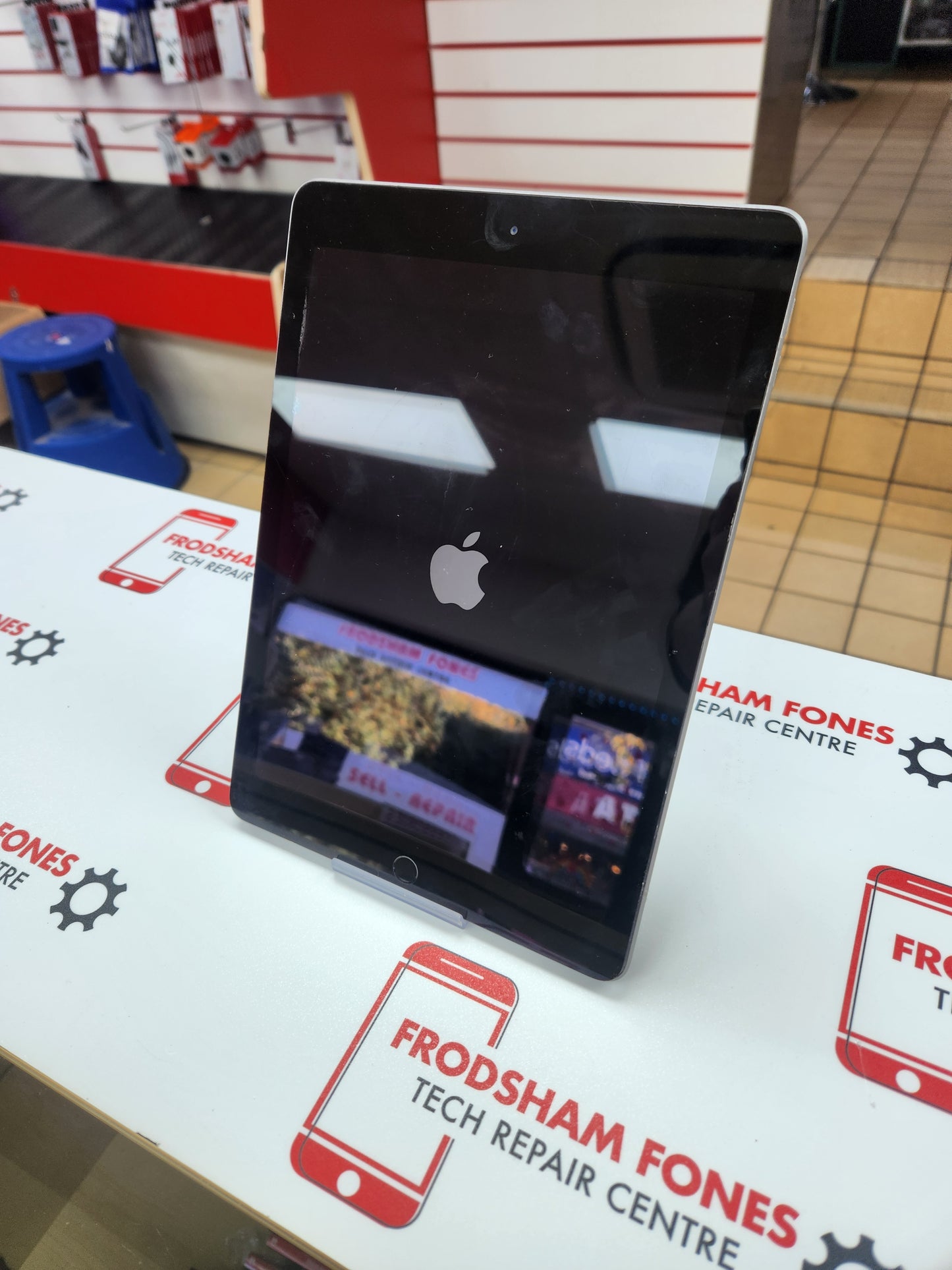 iPad 6th Gen - Silver - Faulty (EB1090)