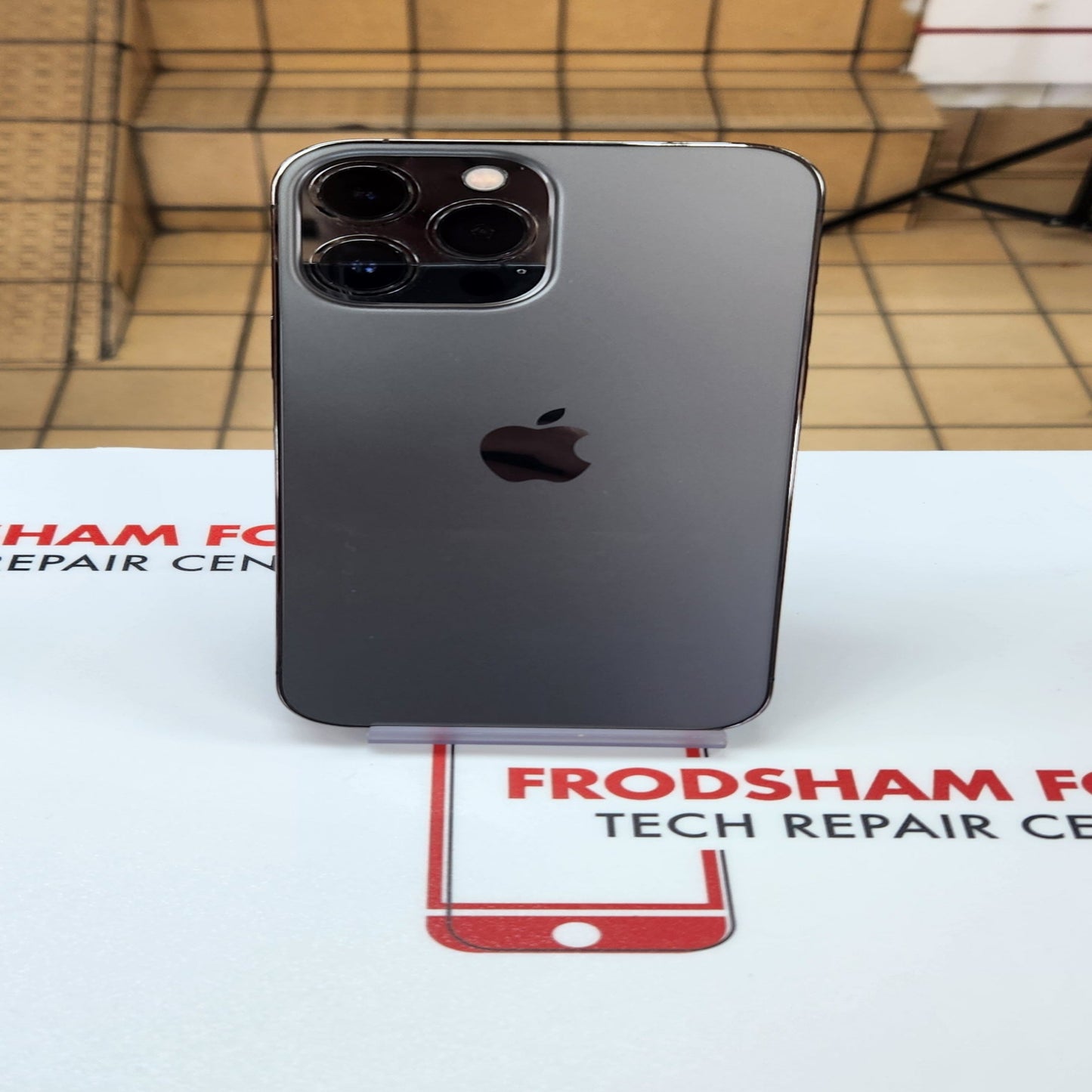 iPhone 13 Pro Max - Graphite - 1TB - Unlocked - Grade B (SPT4381)