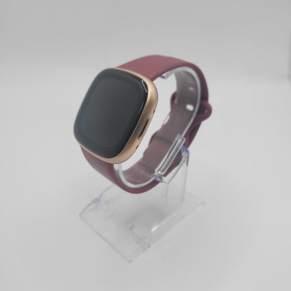 Fitbit Versa 4 - Red - Refreshed (FF139)