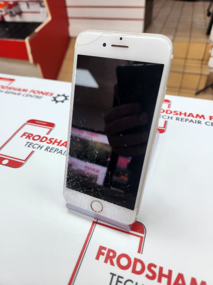 iPhone 7 - Rose Gold - Smashed Screen, No Power (EB1092)