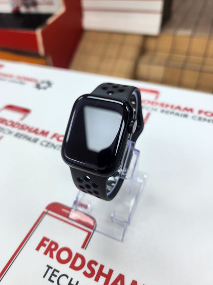 Apple Watch Series 7 41mm - Black - Overheating (EB1093)