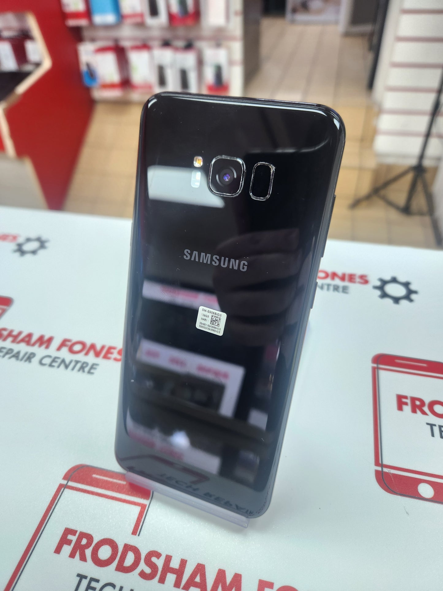 Samsung S8+ - Black - Screen Burn (EB1096)