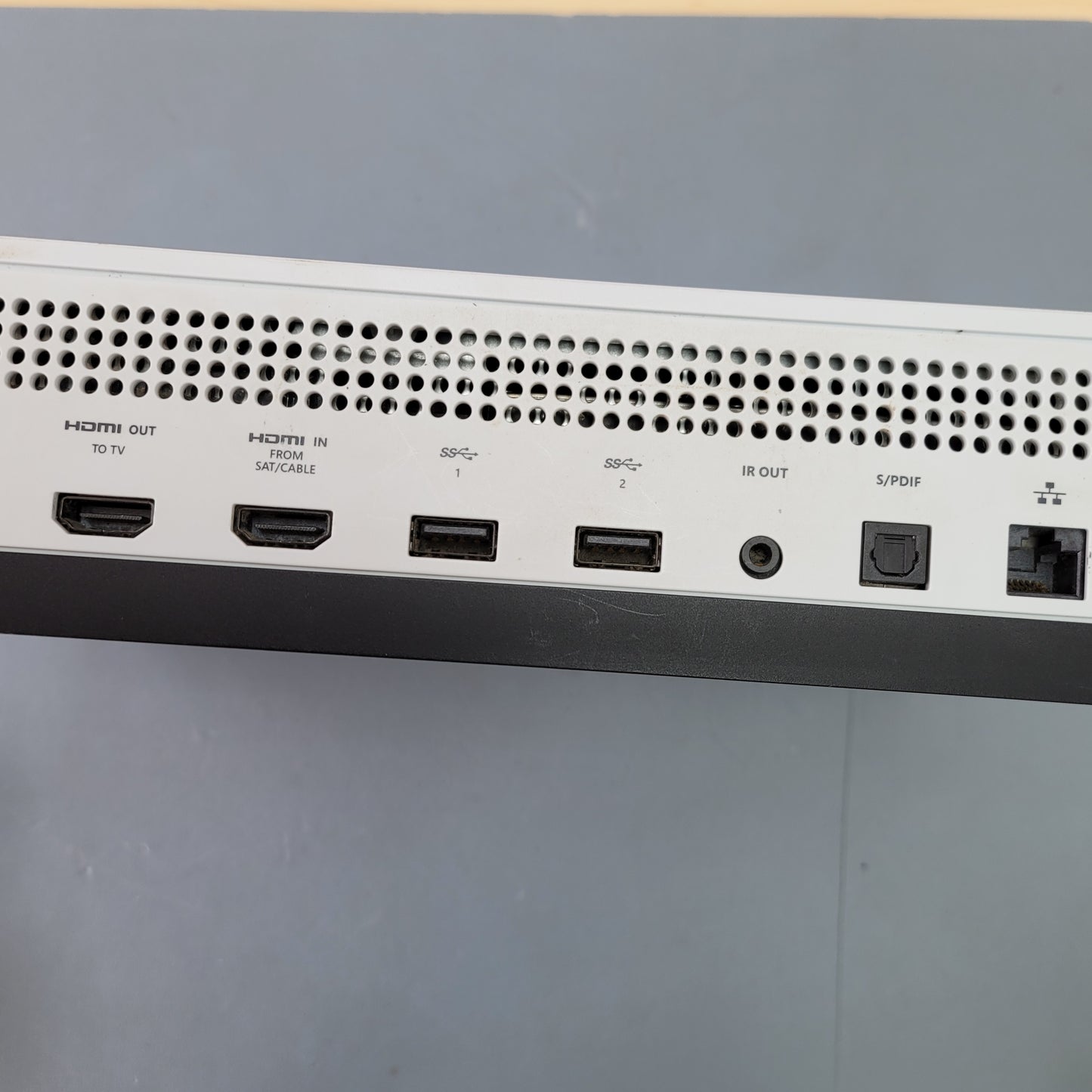 Xbox One S - White - Grade A - 500GB (IRT4698)