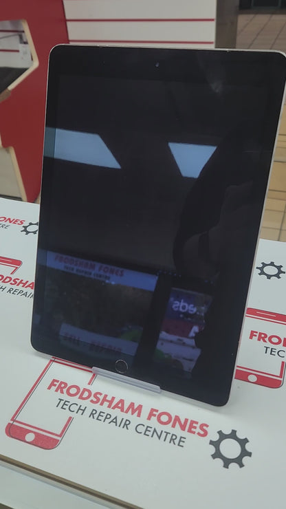 iPad Pro 9.7" First Gen - Silver (EB1088)